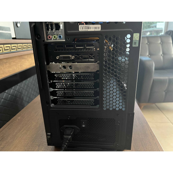 Casper Excalibur Gaming E600 İKİNCİ EL i5 9400F 8GB 480GB SSD RX570 - 9