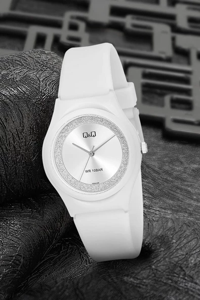 Q&Q VQ86J026Y Su Geçirmez Silikon Kordonlu Kadın Kol Saati - 2