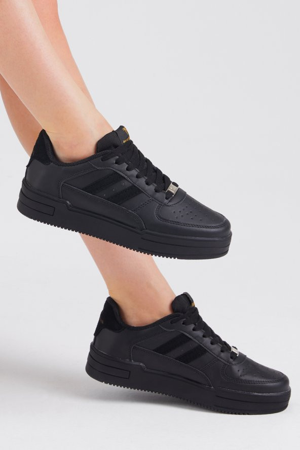 Unisex Siyah Siyah Yanı Çizgili Bağcıklı Rahat Kalıp Sneaker