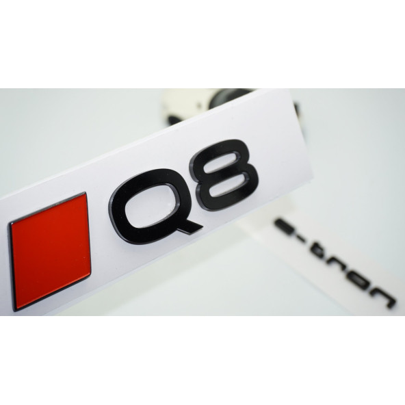 DK Tuning Q8 e-tron Yeni Nesil Bagaj Siyah Yazı Logo Audi İle Uyumlu ürün görseli