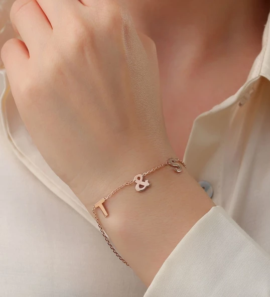 Vaoov 925 Ayar Gümüş Harfli Bileklik ürün görseli