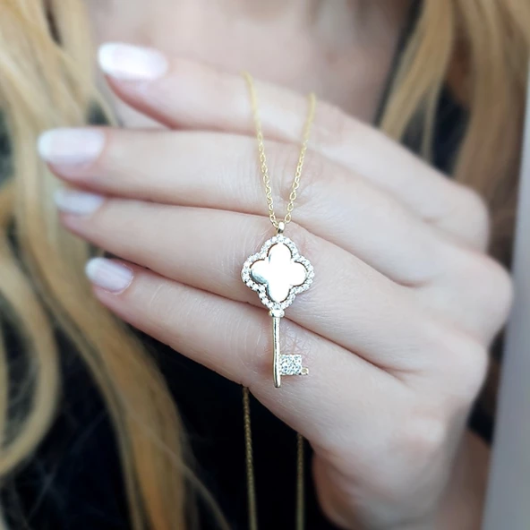 925 Ayar Gümüş Kadın Anahtar Kolye ürün görseli