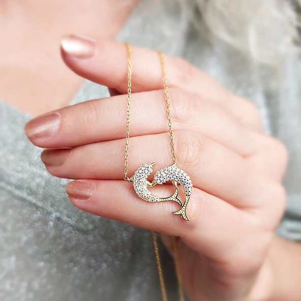 925 Ayar Gümüş Kadın Yunus Balığı Kolye ürün görseli