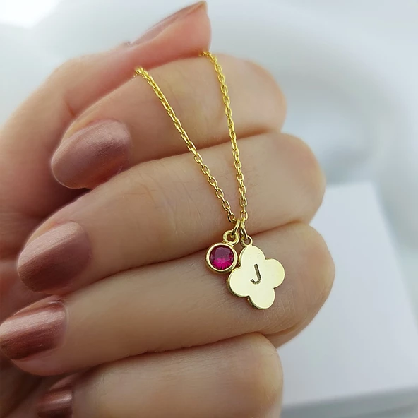 Kadın 925 Ayar Gümüş Kırmızı Taşlı Harfli Yonca Kolye - Resim 3