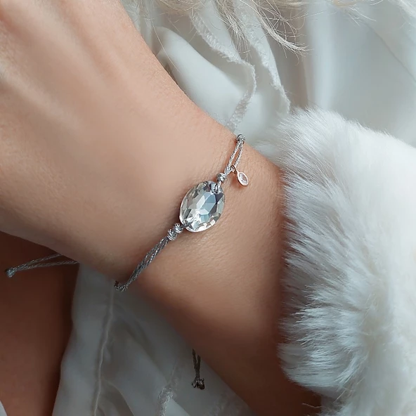 Vaoov 925 Ayar Gümüş Beyaz Taşlı İpli Bileklik ürün görseli