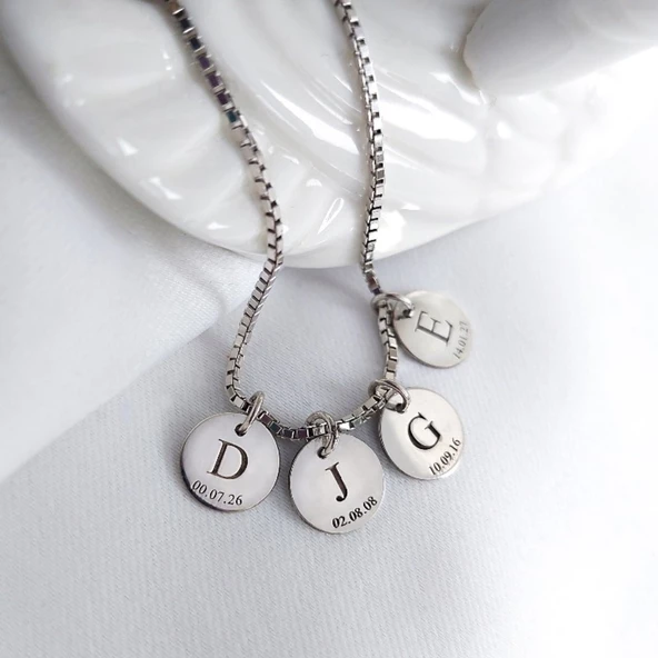 925 Ayar Gümüş Venezia Zincirli Dört Plaka Harf ve Tarih Kolye - Resim 2