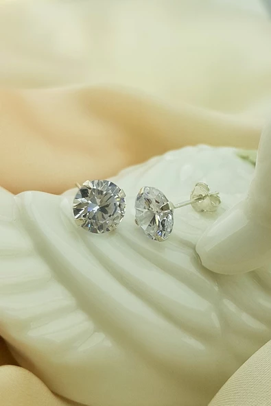 925 Ayar Gümüş Pırlanta Montürlü Tektaş Küpe - Resim 2