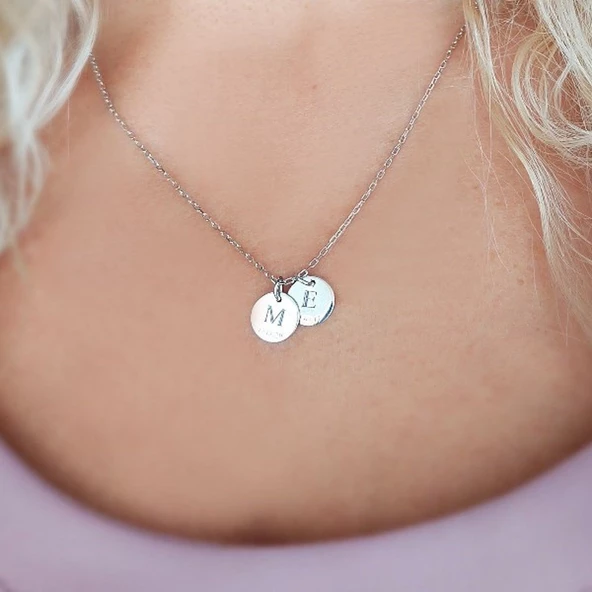 Vaoov 925 Ayar Gümüş Çift Plaka Harf ve Tarih Kolye - Resim 2
