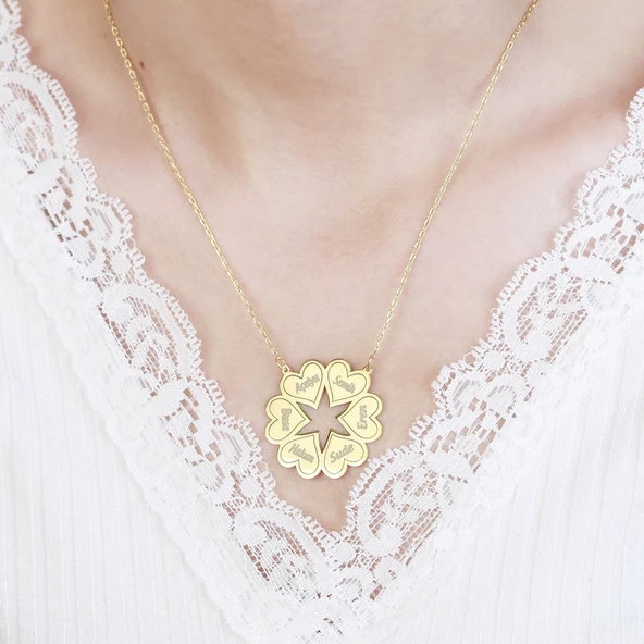 Altı Yapraklı Plaka Kolye ürün görseli