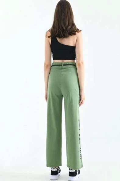 Taş İşlemeli Geniş Paçalı ve Deri Kemerli Yeşil Kadın Pantolon - 5