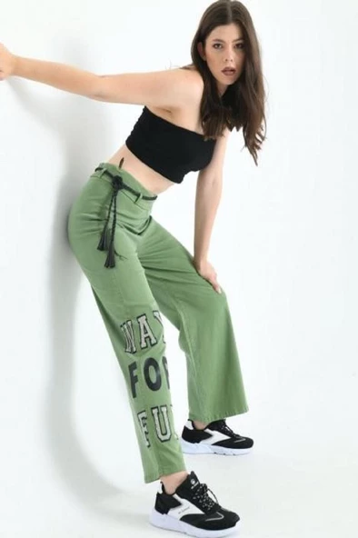 Taş İşlemeli Geniş Paçalı ve Deri Kemerli Yeşil Kadın Pantolon - 3