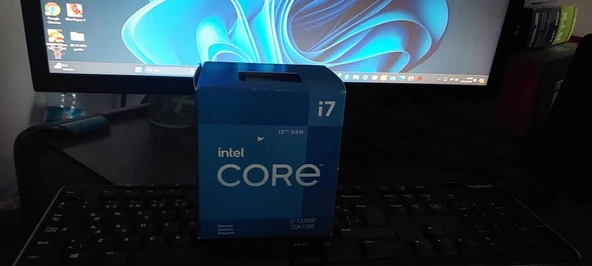 intel core i7 12700f 12.nesil işlemci sıfır açılmamış kutulu fanlı LGA1700