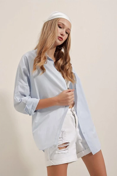 Kadın Oversize Gömlek Açık Mavi - 3