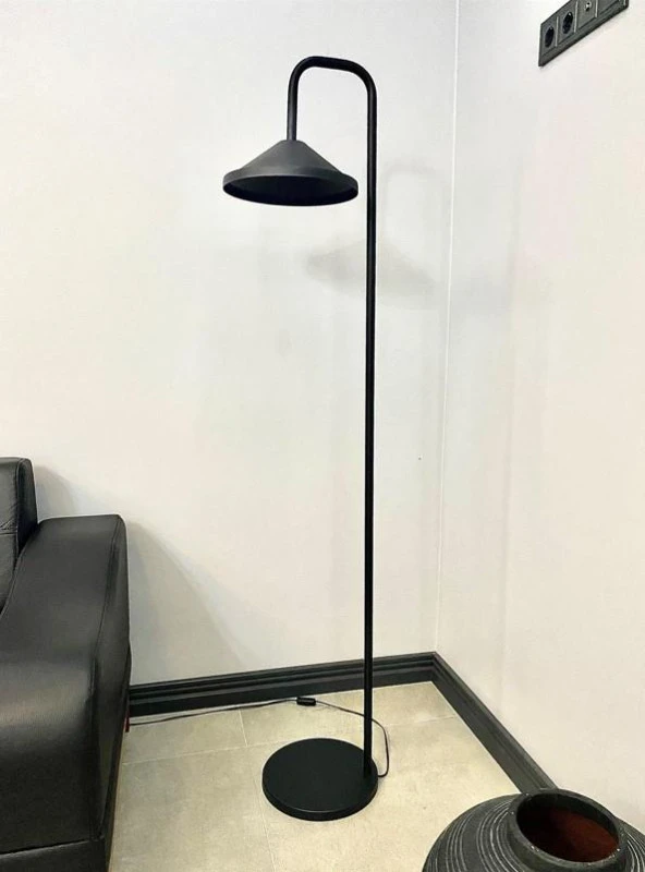 Evdenise Siyah Piramit Dekoratif Metal Lambader,Abajur,Aplik - 3