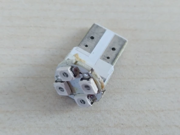 T10 DİPSİZ LED AMPUL (4 ÇİPLİ) TURUNCU 12V (2ADET FİYATI) T10 GÖSTERGE, PARK, SİNYAL, PLAKA AMPULU - 4