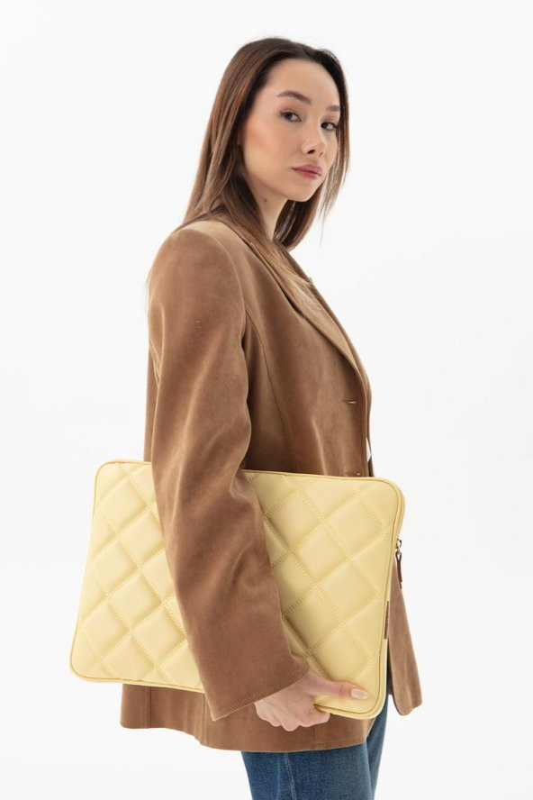 Kapitone Laptop Kılıfı Deri 15.5'' ve 16'' İnç 8683255011223 - 5