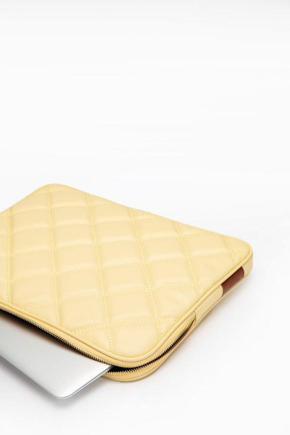 Kapitone Laptop Kılıfı Deri 15.5'' ve 16'' İnç 8683255011223 - 7