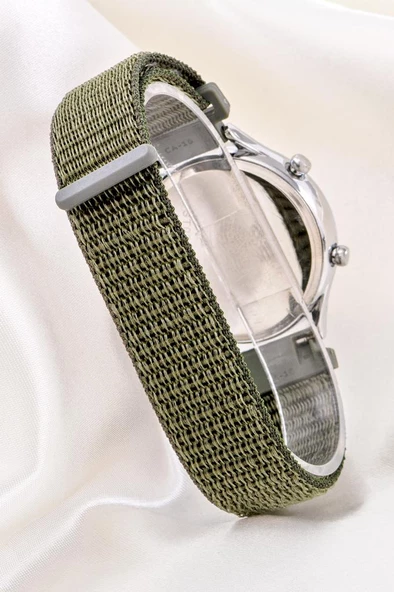 Unisex Tuşlu Led Takvimli Silikon Çocuk Yetişkin Kol Saati Bileklik ST-304183 - Resim 3