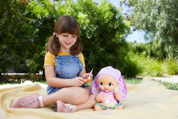 My Garden Baby Tavşan Bebeğimin Diş Bakımı Zamanı HGC12 bebek (30 cm), 3 aksesuar ve 2'si 1 arada giysi, Mor bere, 2 yaş ve üzeri - 6