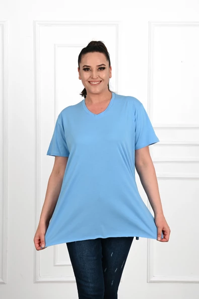 Kadın V Yaka Yırtmaçlı Büyük Beden T-shirt 1199-22 - 2