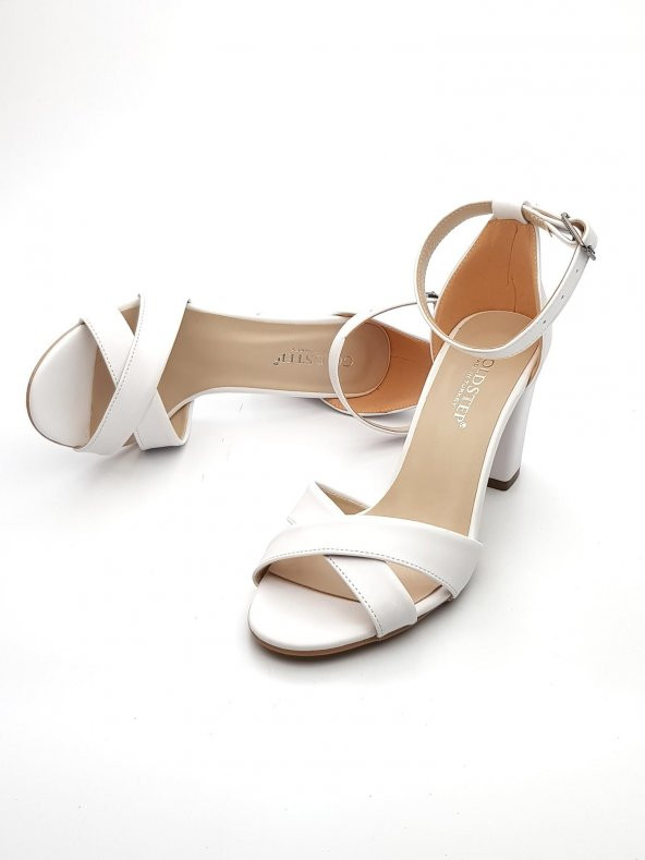 Goldstep 157 Kadın Çapraz 7cm Kalın Topuk Tekbant Ayakkabı - 9