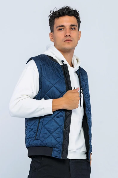 Erkek Regular Fit Bomber Yaka Fermuarlı İçi Polarlı Kapitone Şişme Spor Yelek - 4