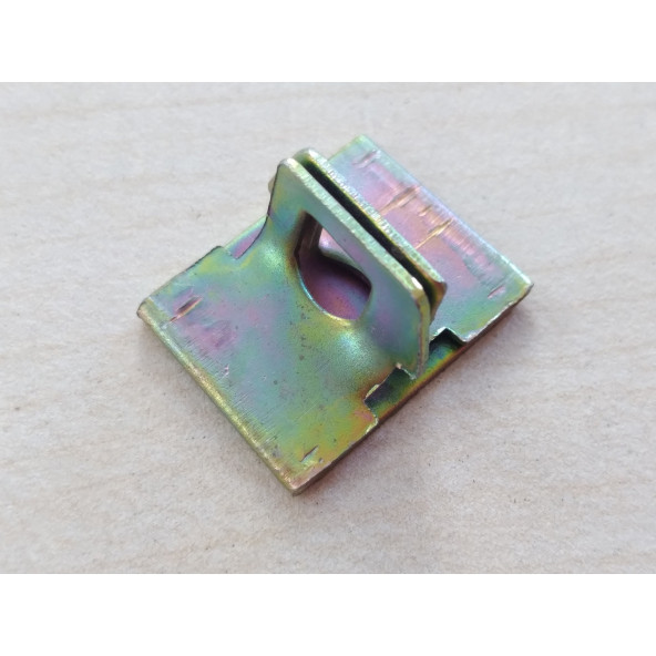 TOFAŞ ARKA FREN BALATA YAY TUTUCU DOĞAN ŞAHİN M131 RENAUL 12 - ARKA BALATA TUTUCU SEKMANI