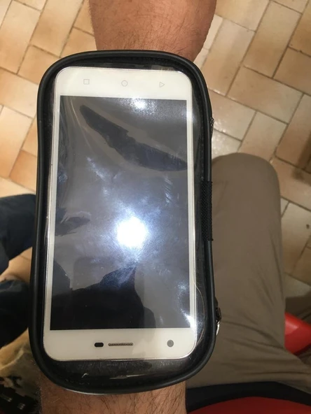 Siyah Su Geçirmez Kol Bağlantılı Lastikli Ayarlı Telefon Tutucu - 4