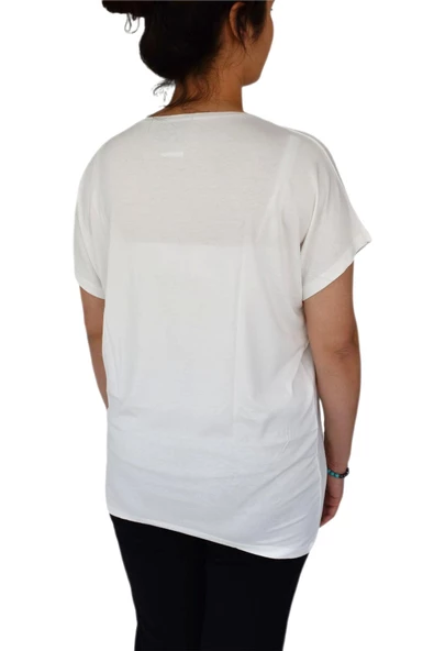 Kadın Yuvarlak Yaka Baskılı Tişört BGL-ST01975 - Resim 10