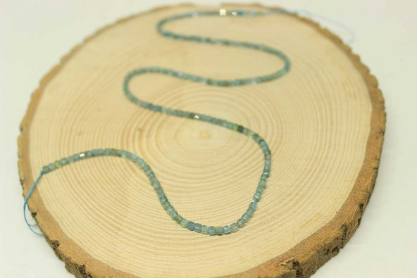 Apatit Taşı Küp Şekilli Dizi 2.5mm - Resim 3