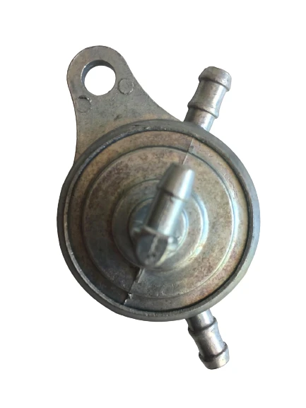 Scooter Benzin Musluk 3 Çıkışlı ürün görseli