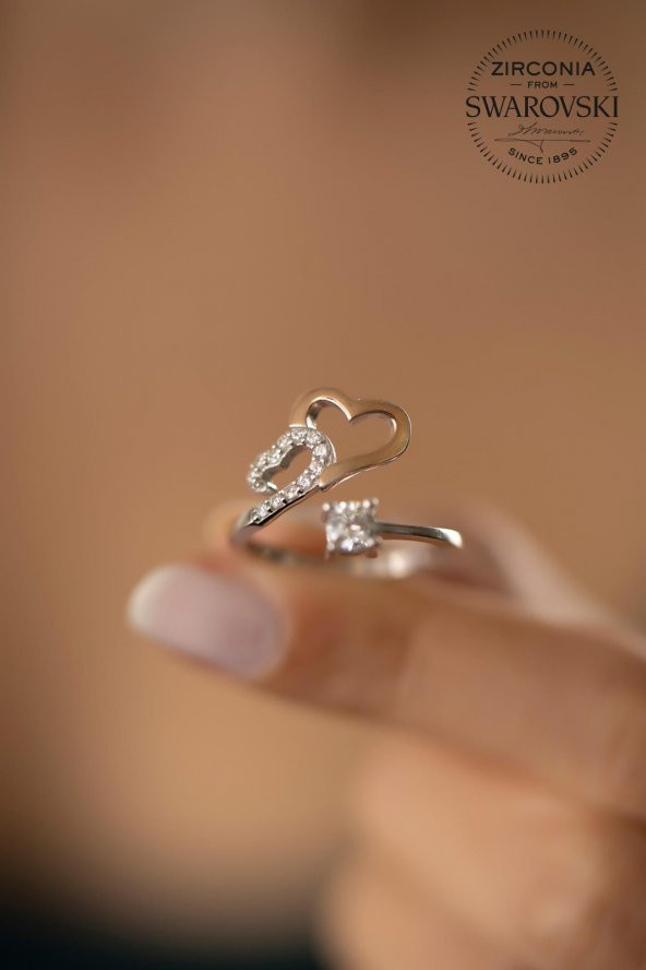 Swarovski Taşlı Çift Kalp ve Tektaş Model Gümüş Zirconia Yüzük - 4