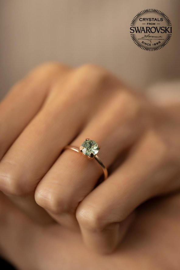Swarovski Taşlı Tektaş Model Rose Kaplama Gümüş Crystal Yüzük