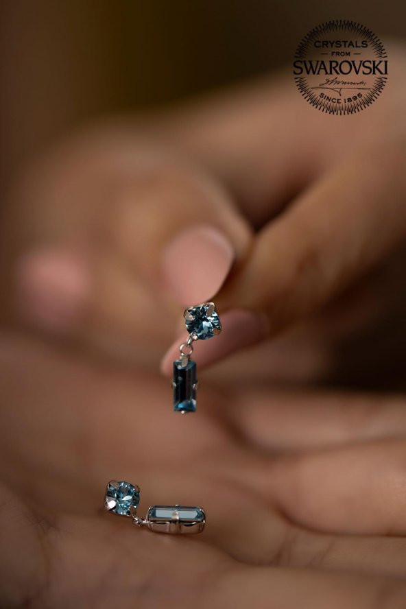 Swarovski Taşlı Çubuk ve Tektaş Model Gümüş Crystal Küpe - 5