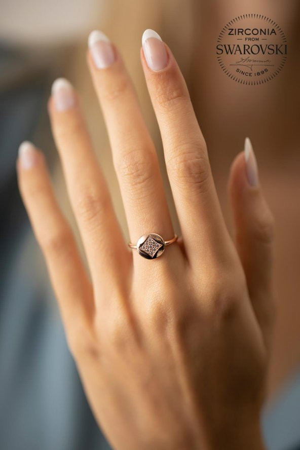 Swarovski Taşlı Daire ve Kare Model Rose Kaplama Gümüş  Zirconia Yüzük - 2
