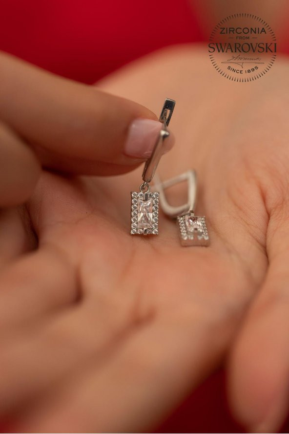 Swarovski Taşlı Dikdörtgen Baget Model Gümüş Zirconia Küpe - 3