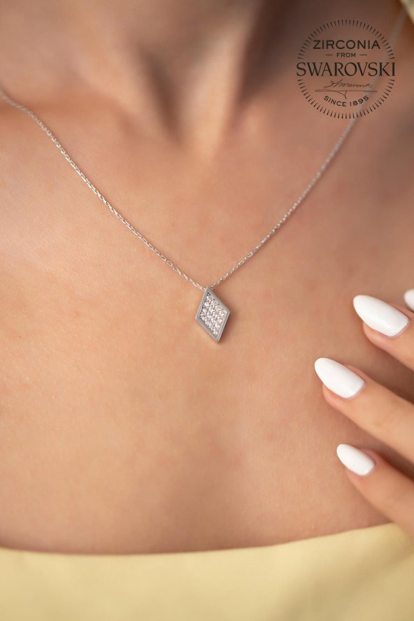 Swarovski Taşlı Dilim Model Gümüş Zirconia Kolye