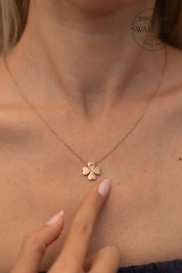 Swarovski Taşlı Yonca Model Rose Kaplama Gümüş Zirconia Kolye
