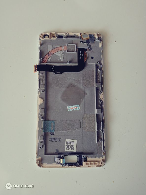 Lenovo P1 Lcd Ekran Dokunmatik FULL Çıtalı BEYAZ - 1
