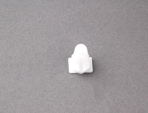 BMW KAPI EŞİK KAPLAMA KLİPSİ (10 ADET) 51471840961 - Resim 2