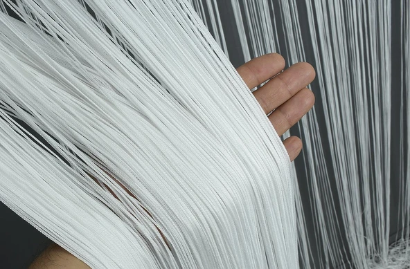 İP PERDE İNCE ZİNCİR KIRIK BEYAZ RENK 300 x 280 CM ürün görseli