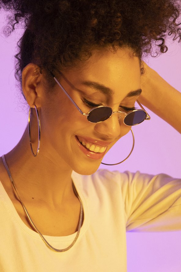 POLO55 Siyah Camlı Gold Metal Çerçeveli Küçük Oval Güneş Gözlüğü ürün görseli