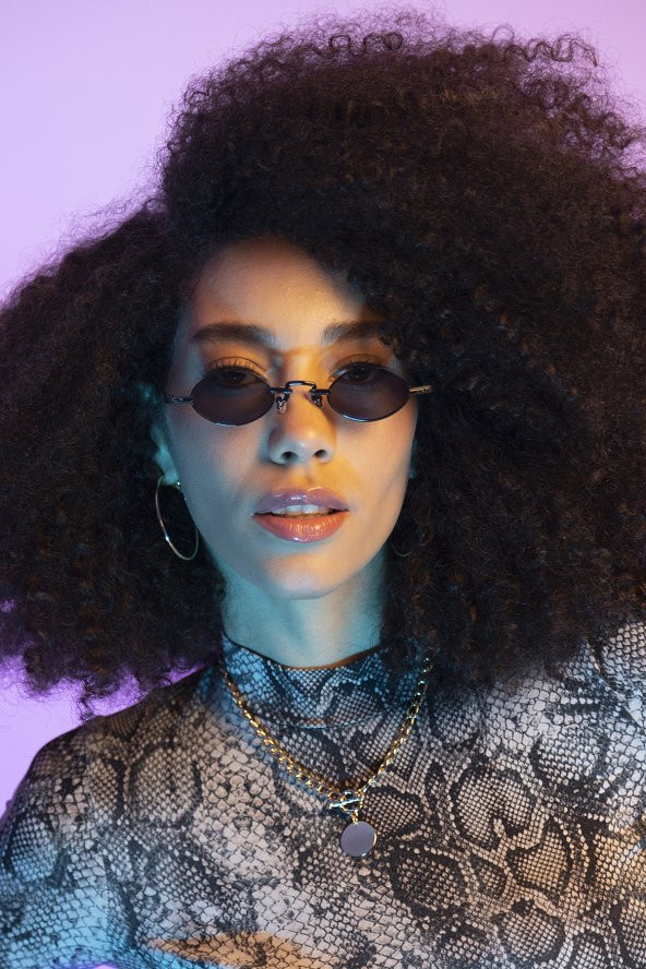 POLO55 Siyah Metal Çerçeveli Küçük Oval Retro Güneş Gözlüğü - Resim 3