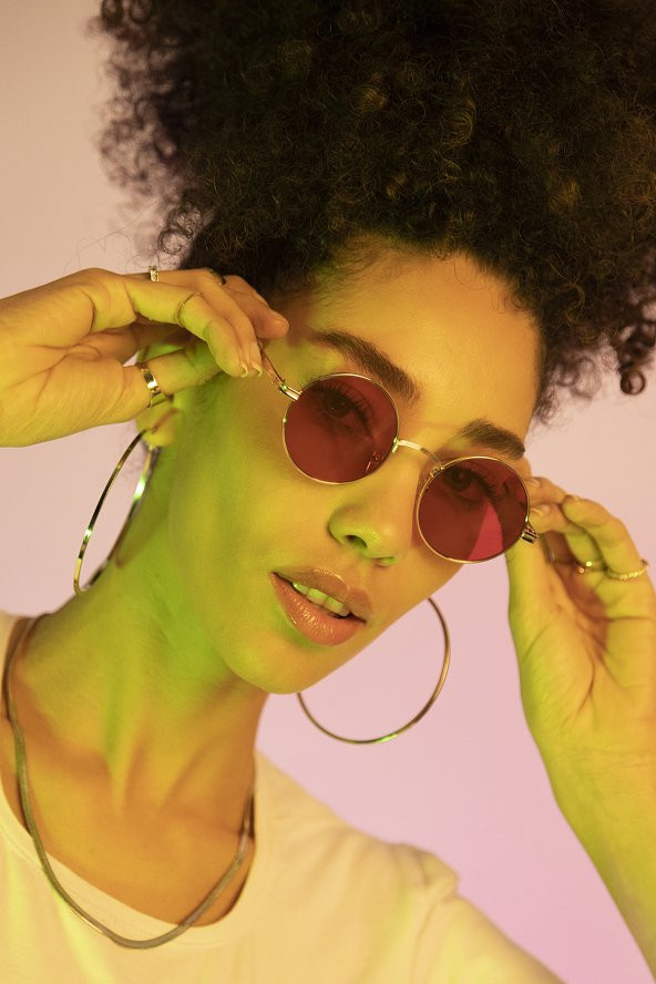 POLO55 Kırmızı Metal Çerçeveli Yuvarlak Kadın Güneş Gözlüğü ürün görseli