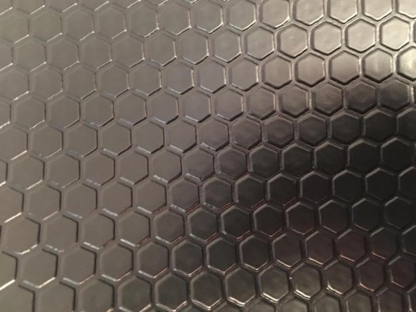 OTO ZEMİN KAPLAMA 2m X 4m PETEK DESENLİ pvc OTO YER DÖŞEMESİ - 1