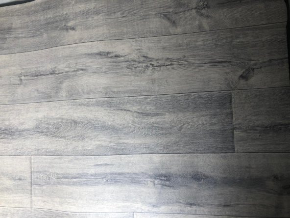 Desenli PVC Zemin Kaplama EN:100CM BOY:120CM ETRAFI DİKİLİ MUŞAMBA AHŞAP