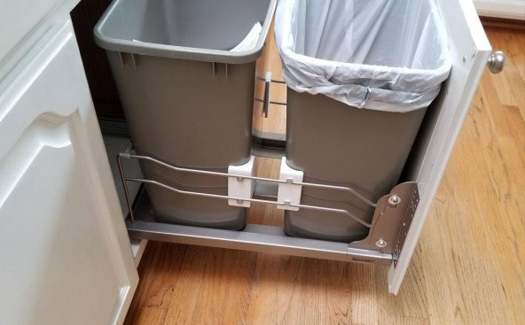 Rev-A-Shelf Pull Out Mutfak Çöp Kovaları Plastik Aparat