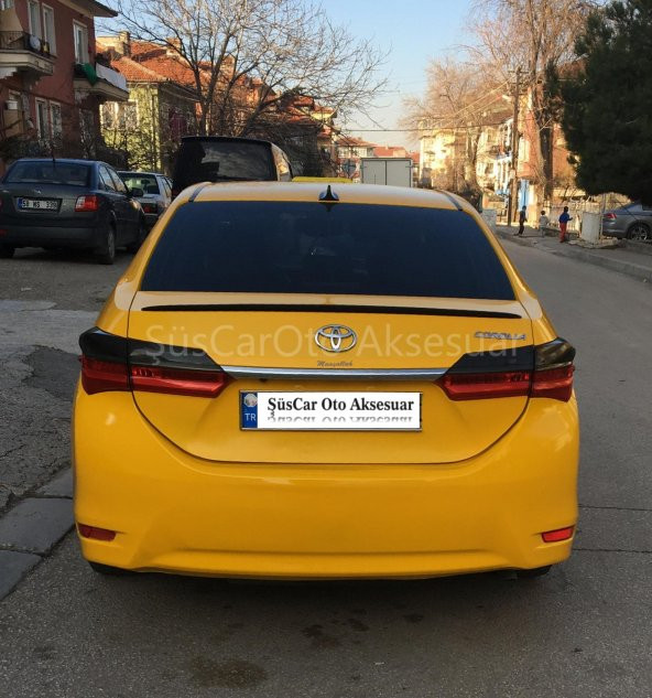 Toyota Corolla 2013-2018 Sedan Bagaj Üstü Spoiler Piano Black - 2