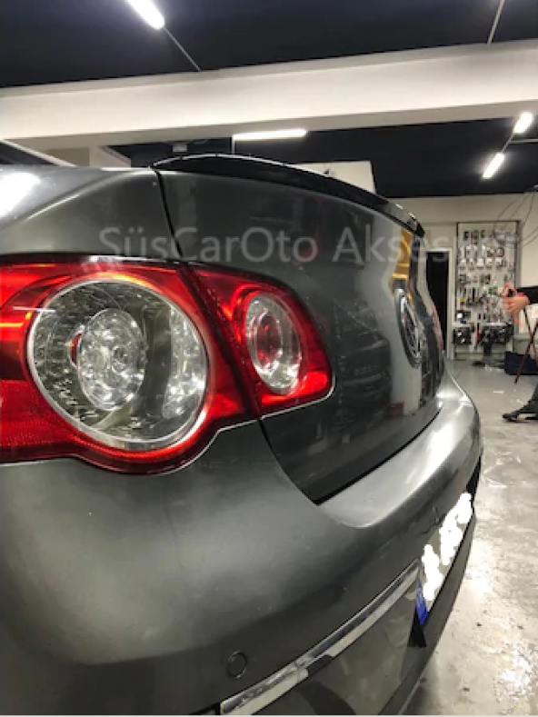 Volkswagen Passat B6 Bagaj Üstü Spoiler Bagaj Çıtası Piano Black - 2