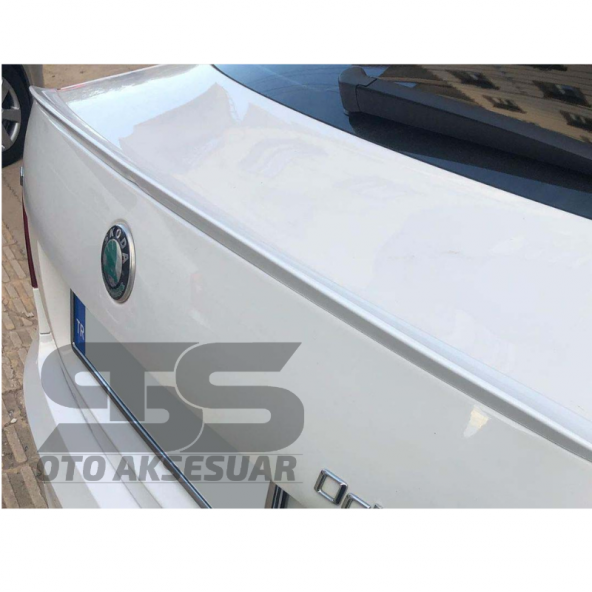 Scoda Octavia Bagaj Üstü Slim Spoiler Piano Black Parlak Beyaz - 2